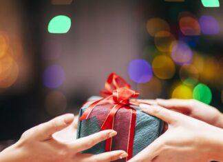 12 Gifts of Christmas: A Gift for Each Discerning Individual