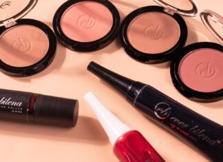 Be IG-ready all the time with this compact blush