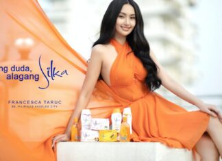 Binibining Pilipinas, together with Silka, awards the first ever winner of Miss Alagang Silka
